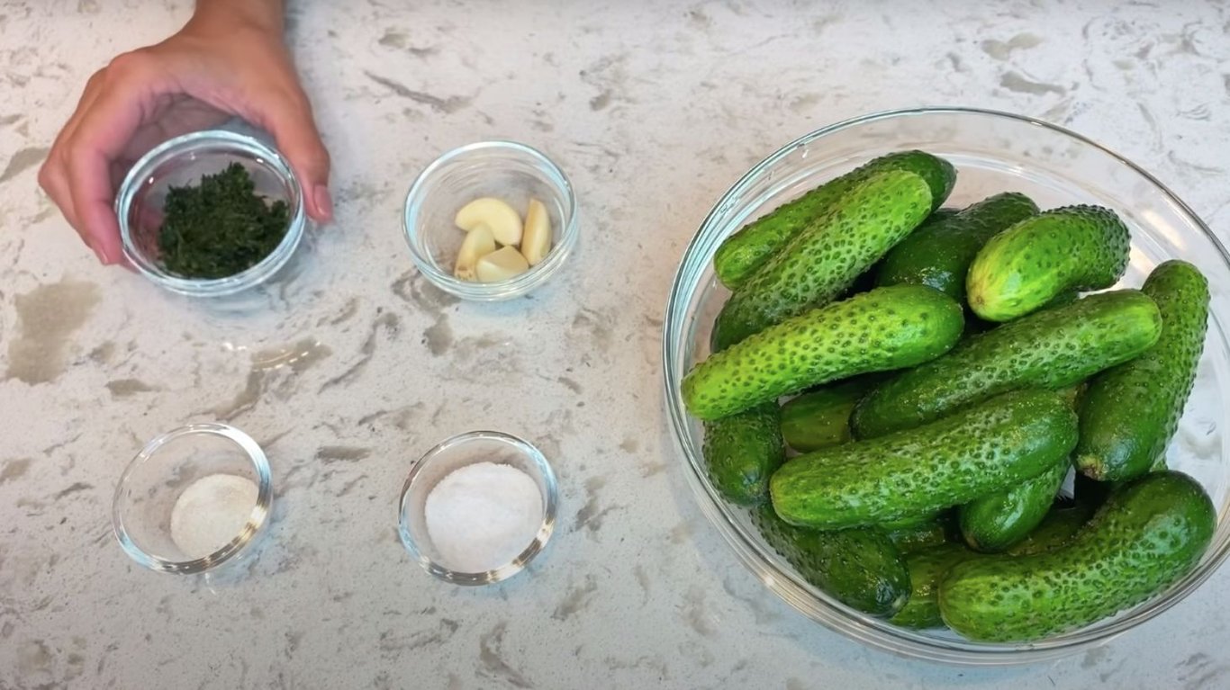 рецепт малосольних огірків