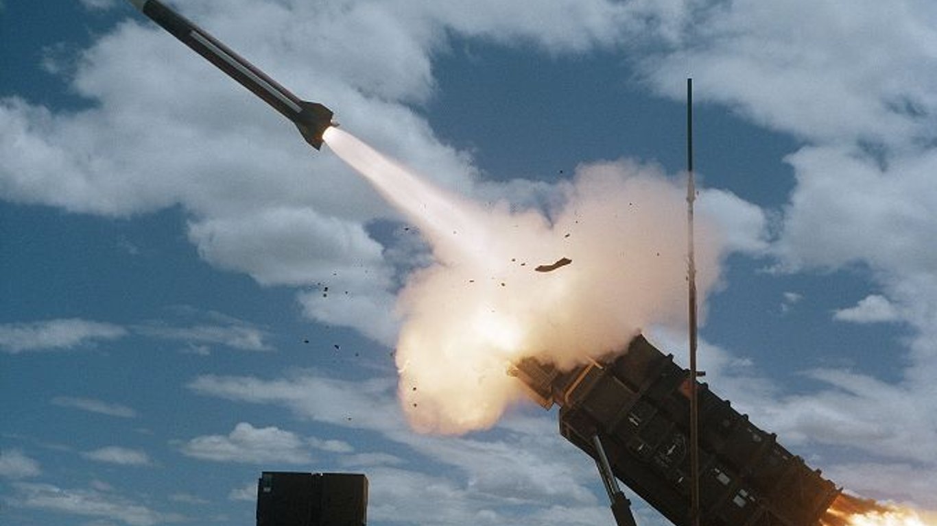 Россияне атаковали Николаев неизвестным типом ракет