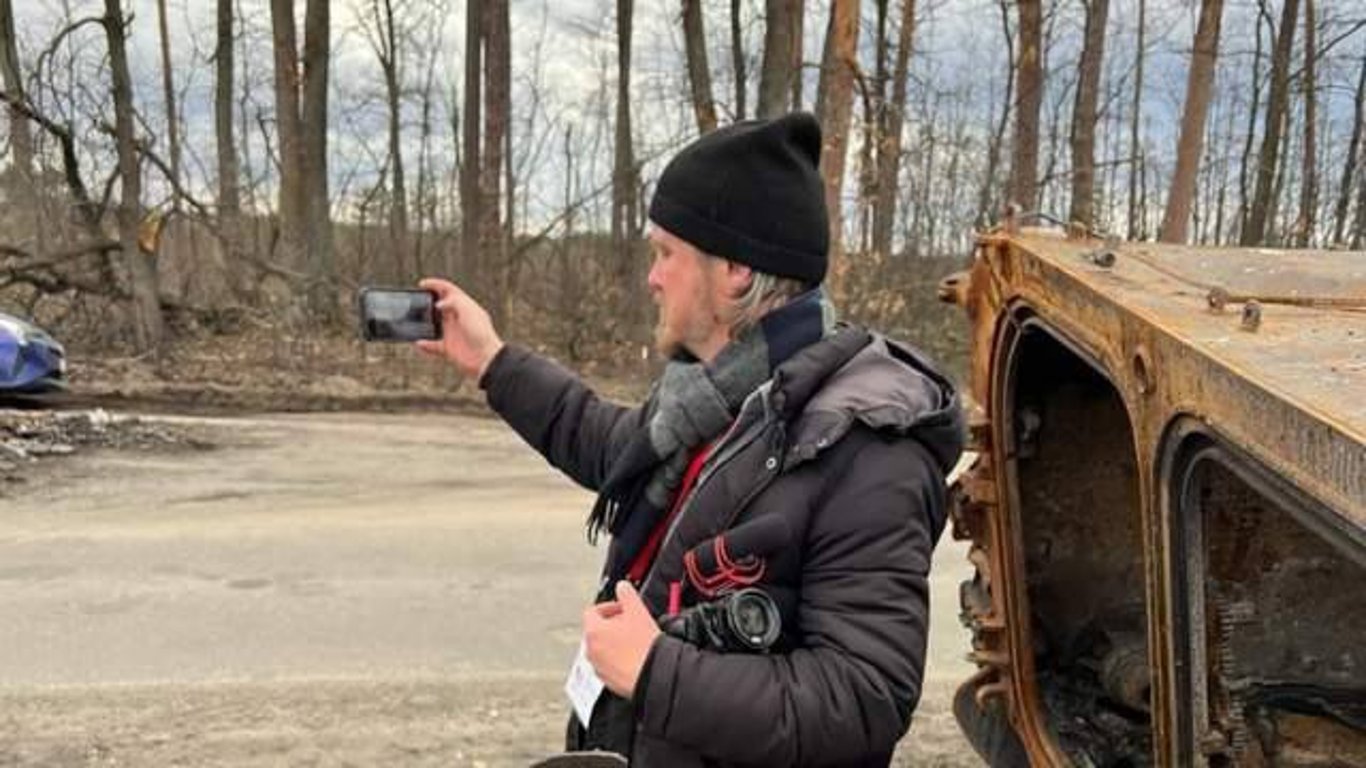 Сценарист культового сериала Карточный домик снимет документалку о зверствах оккупантов в Киевской области