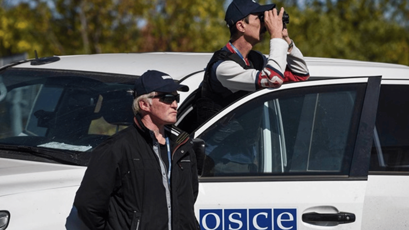 Боевики прекратили блокирование в отеле миссии ОБСЕ