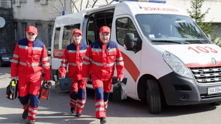 Одесситов больных коронавирусом стали везти в областные больницы: в мэрии рассказали почему - 285x160