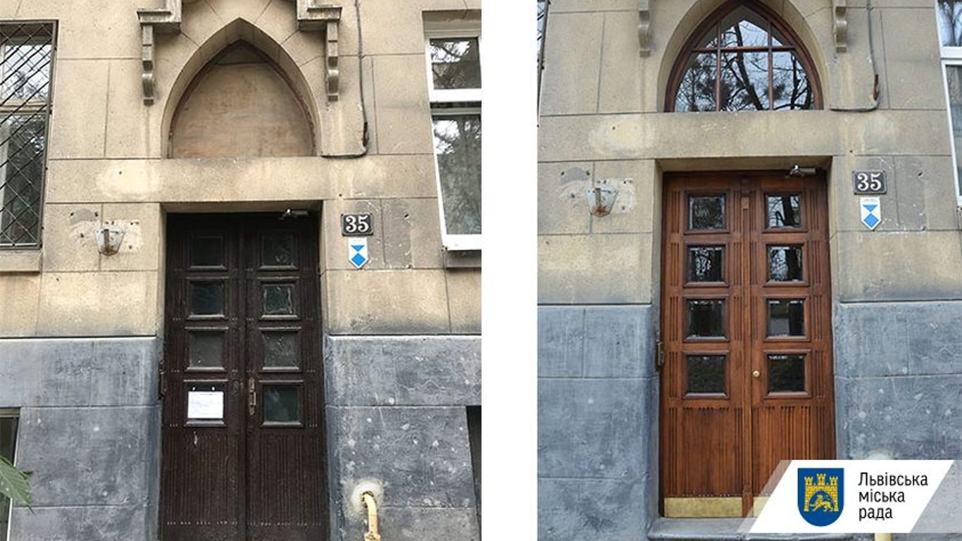 Реставрация брамы во Львове - фото