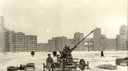 Битва за Харьков: как советские войска отбивали город, чтобы потом его снова потерять. Архивные фото - 285x160