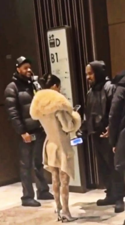 Б'янка Цензорі в шубі