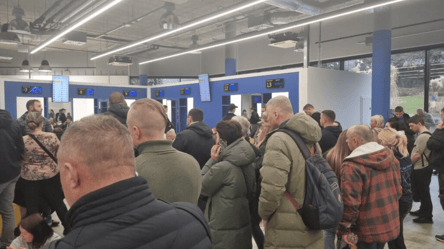 Оформлення документів в еміграції: юристи радять іти в ДП "Документ" - 285x160