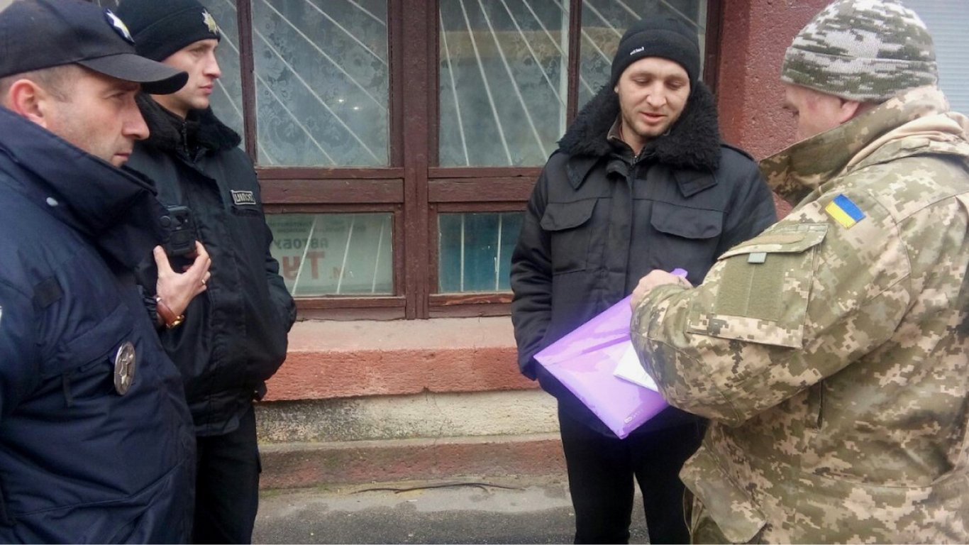 Мобілізація в Україні — як діяти, якщо ТЦК оголосили вас у розшук