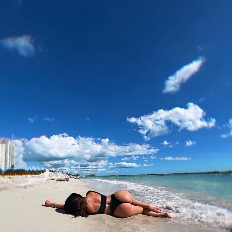 Девушка Артема Милевского