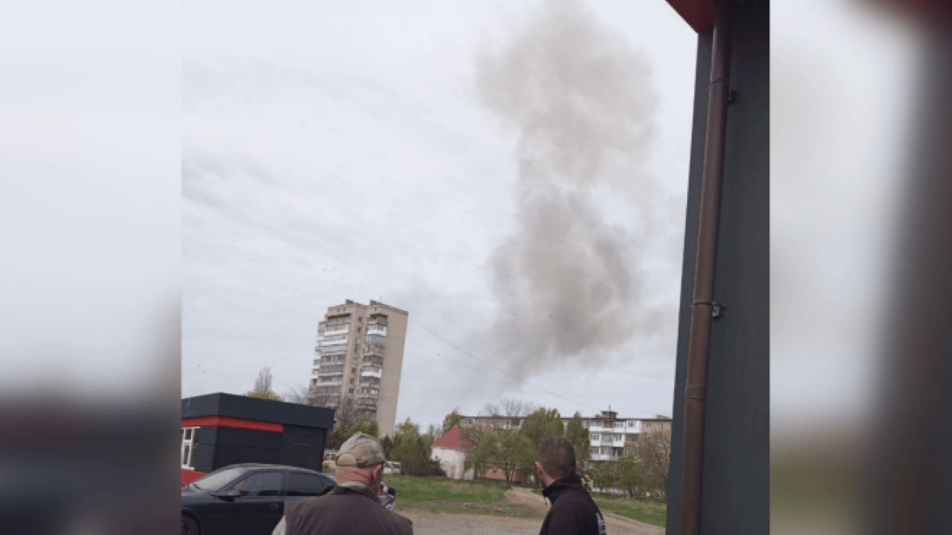 У Бердянську прогриміли вибухи — повідомляють про атаку Storm Shadow