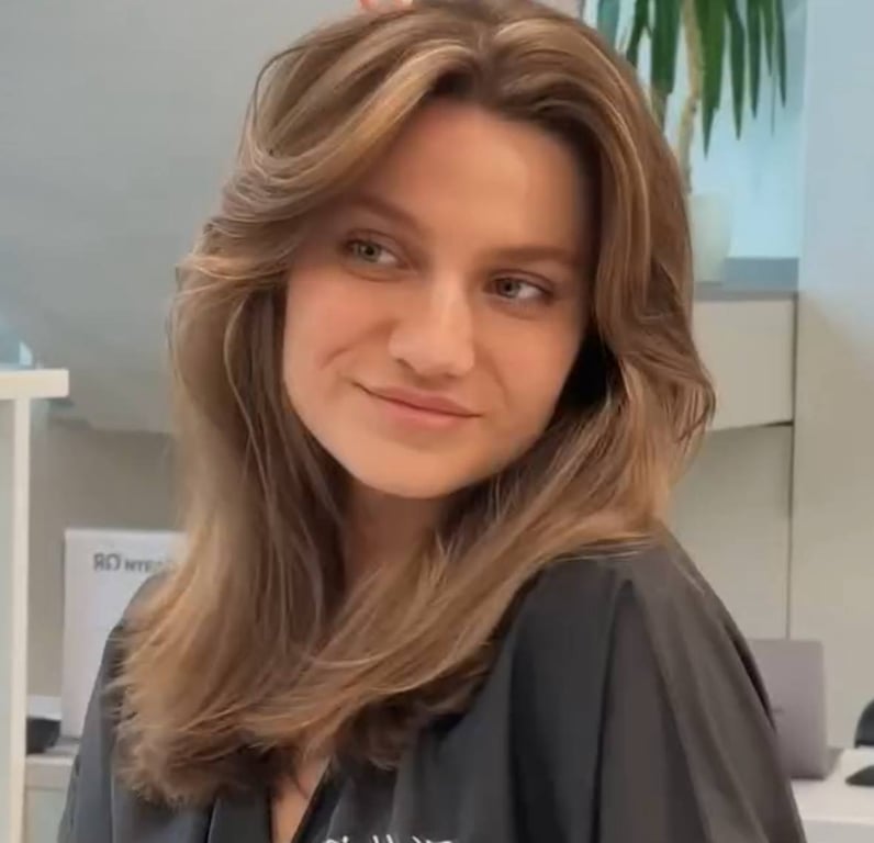 Cinnamon bronde in your hair is very trendy right now