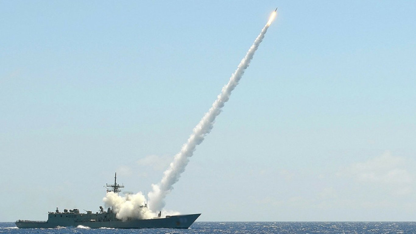 У Чорне море вийшов ракетоносій РФ — скільки "Калібрів" загрожує