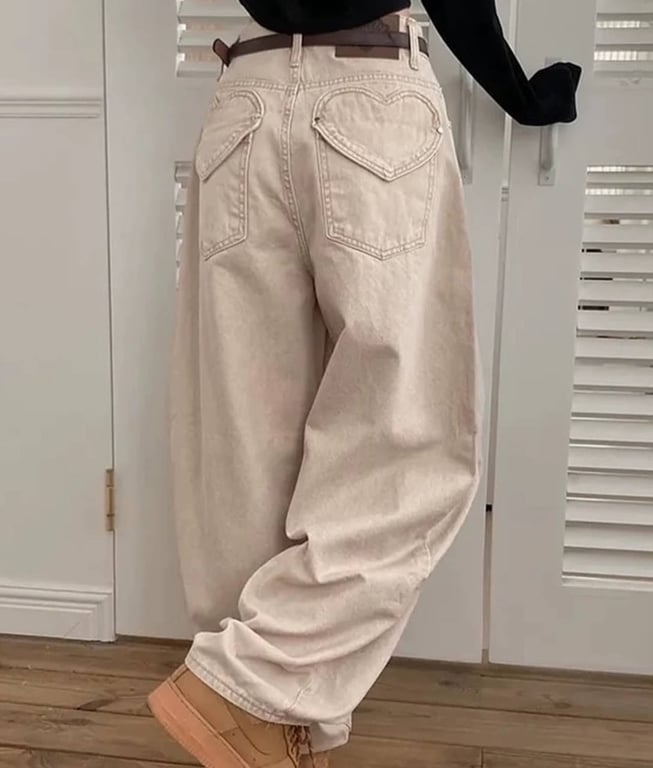 Джинси, що легко комбінуються з базовими речами