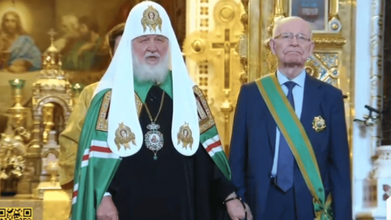 Глава РПЦ патриарх Кирилл одобряет ядерное оружие, созданное "под покровом святых"