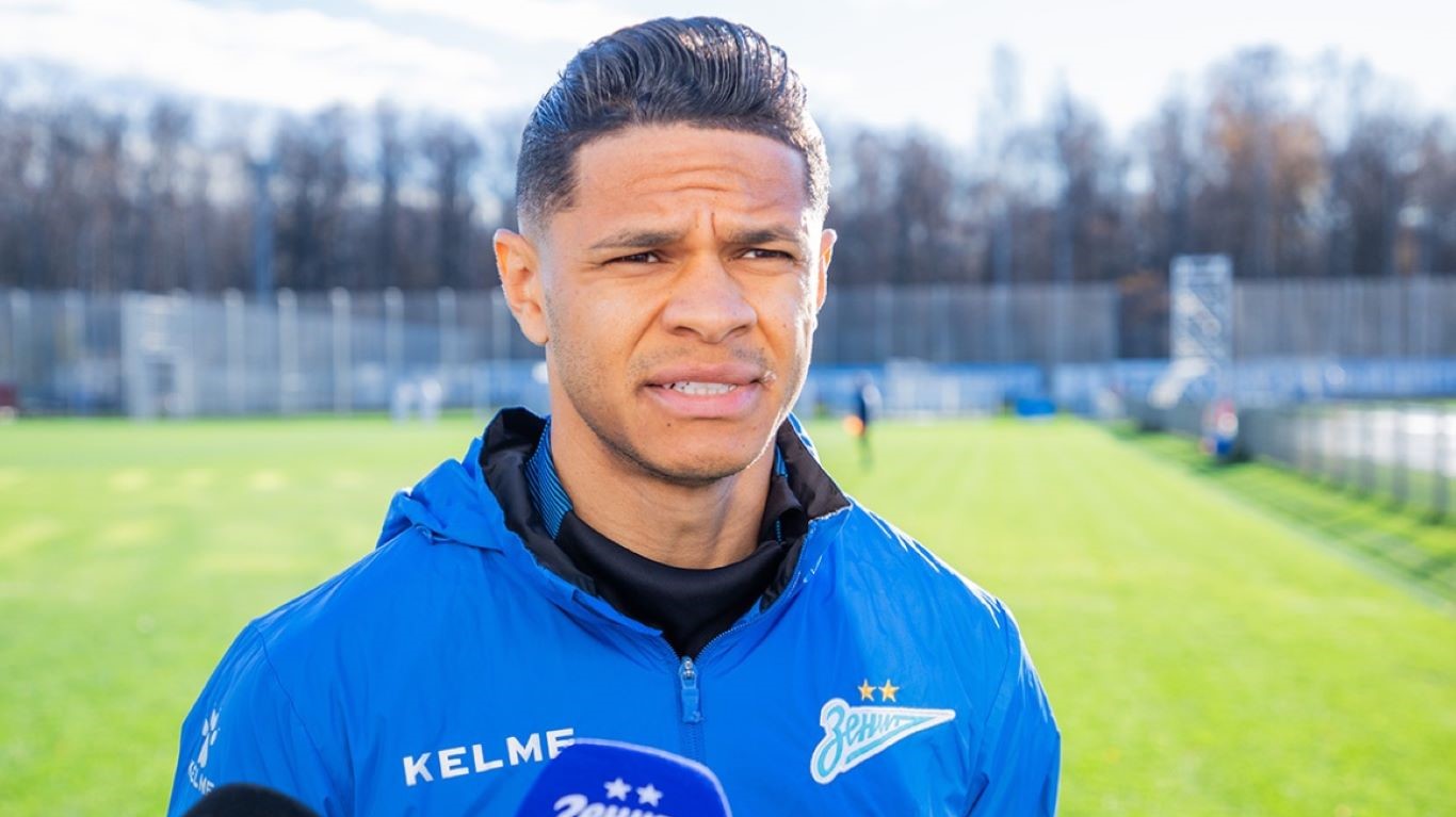 Дуглас Сантос