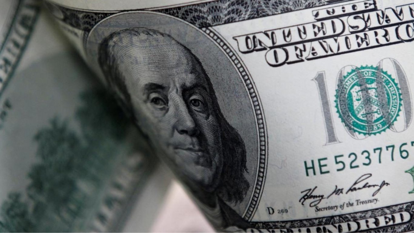 Курс доллара падает – банки опустили курс ниже 39 грн