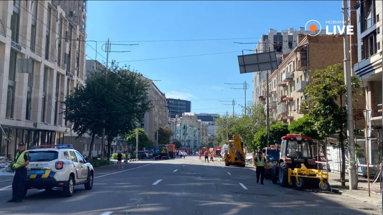 Через обстріл Києва пошкоджено офіс Британської Ради — фото - фото 3