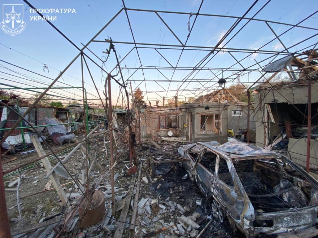 Автомобіль згорів унаслідок атаки російських дронів