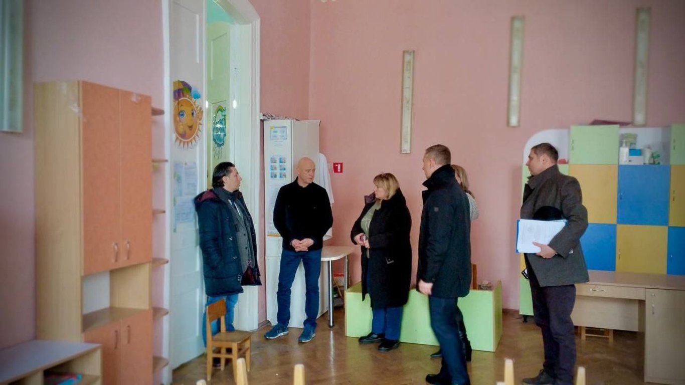 В Одессе восстанавливают детсад в историческом центре после вражеской атаки