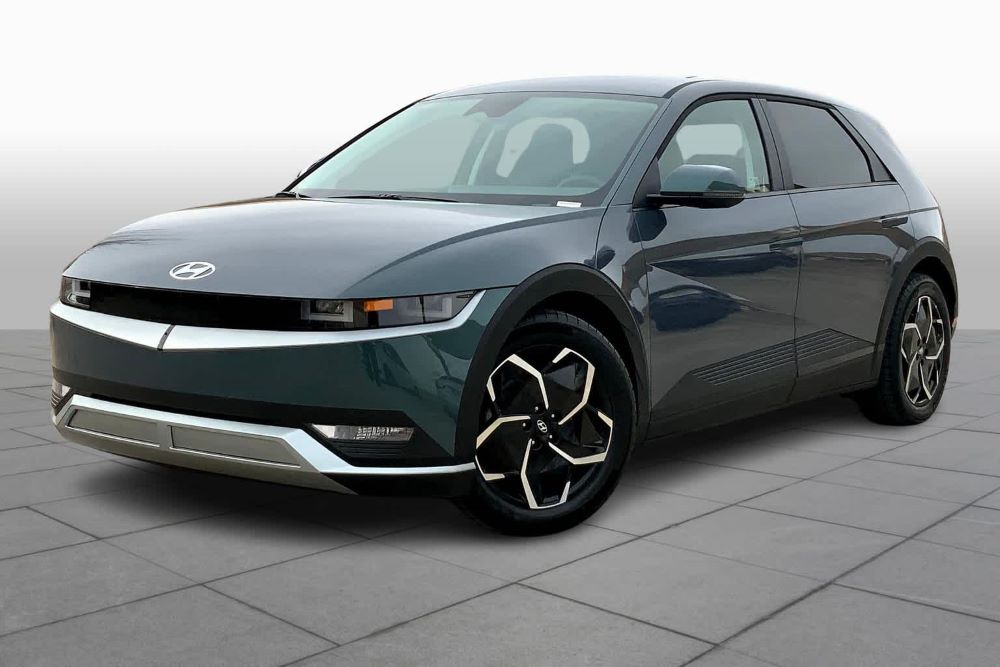 Лучшие электрические кроссоверы 2024 года - плюсы и минусы каждой модели - фото 1