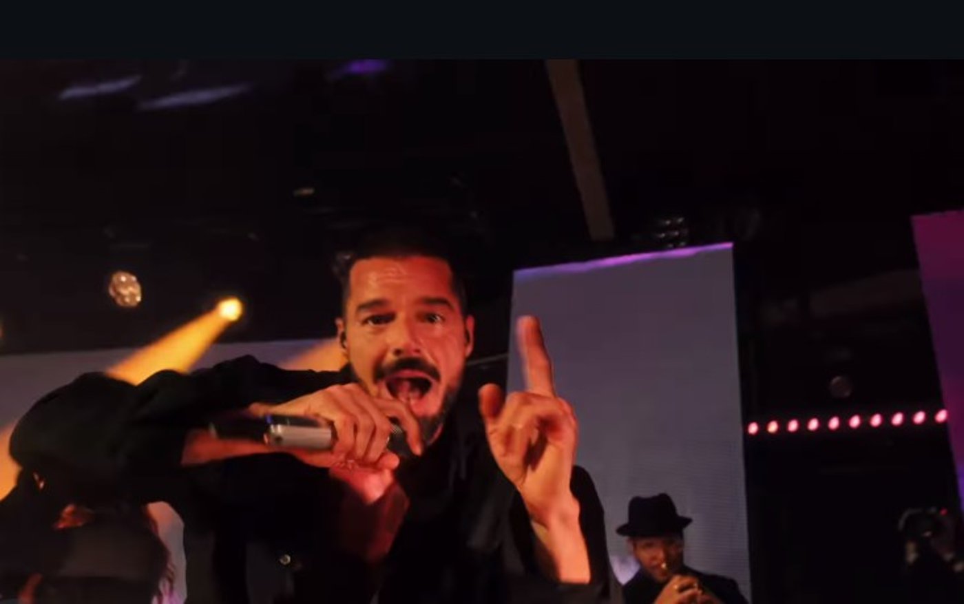 Рікі Мартін