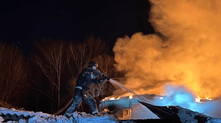 Росіяни атакували Запоріжжя — спалахнула пожежа - 285x160