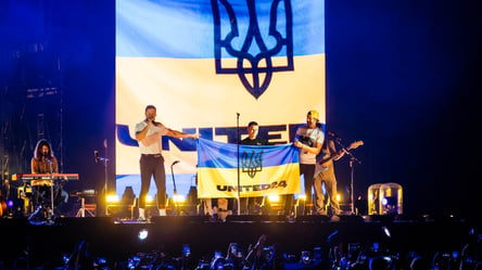 Український прапор з автографами учасників Imagine Dragons розіграють заради доброї справи - 285x160