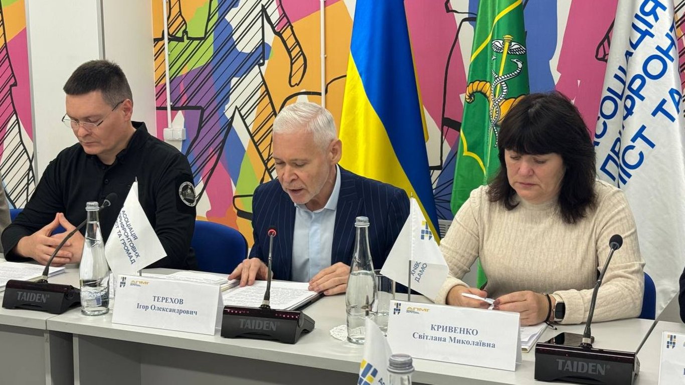 Терехов: у Харкові бракує комунальників для підготовки міста до зими