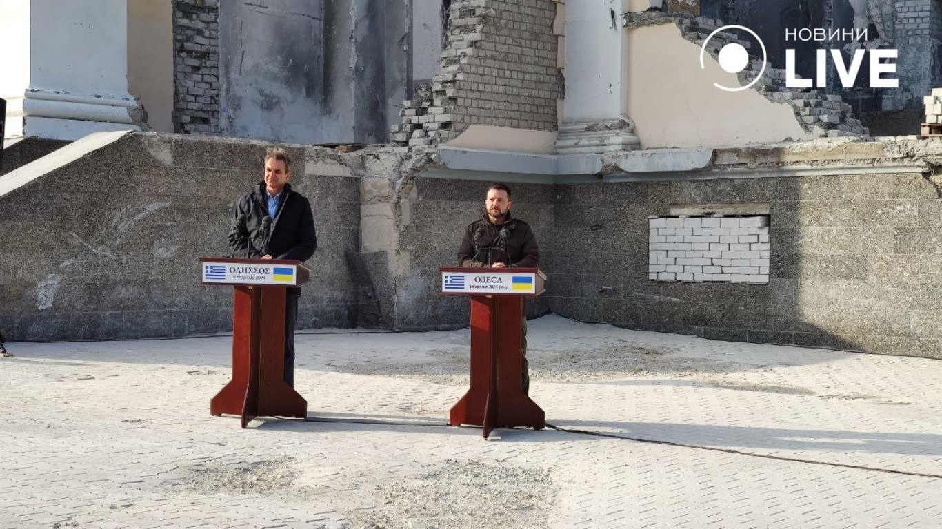 Владимир Зеленский с греческим премьер-министром стали свидетелями обстрела Одессы сегодня днем