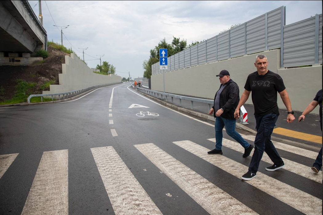 Кличко анонсував відкриття руху на Подільському мосту — терміни - фото 2