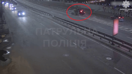 В Подольском районе Киева пьяная женщина перевернулась на автомобиле - 285x160