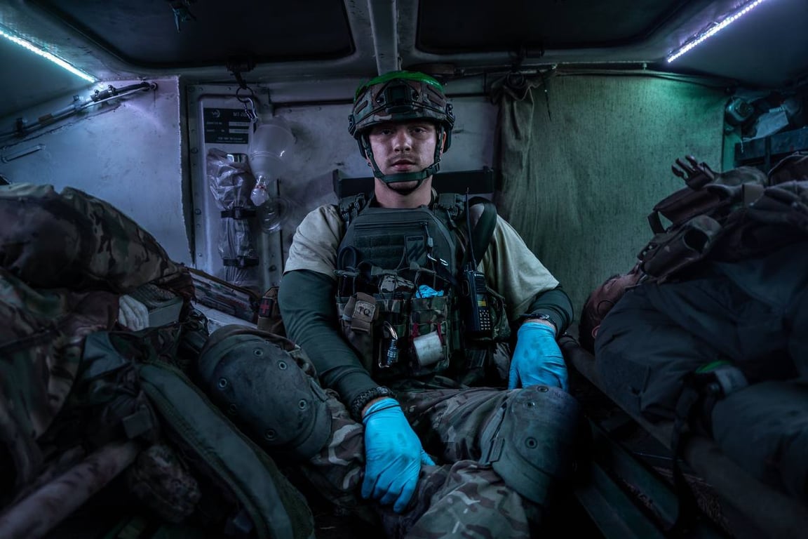 Робота медиком на війні