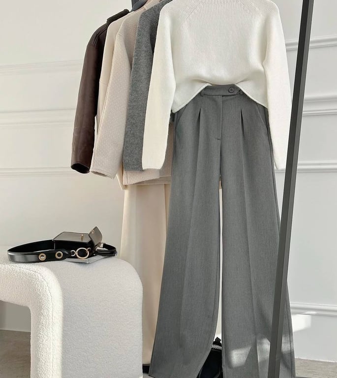 Возможные комбинации с серыми брюками