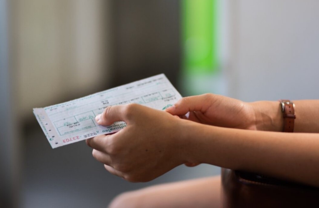 Турагент розкрив дати, коли вигідніше купувати квитки на літак - фото 1