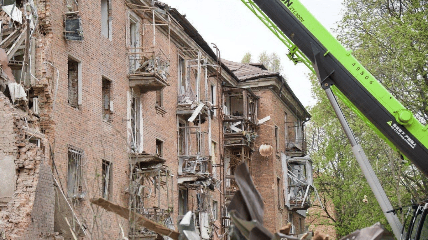 РФ атаковала Днепр более 20 часов: количество жертв растет