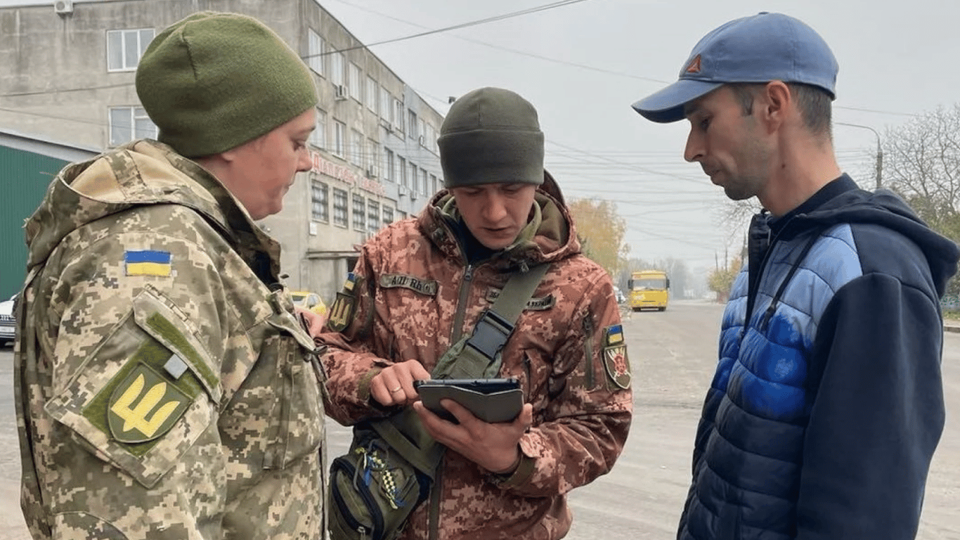 Отказ получить повестку — санкции ТЦК за отказ взять повестку