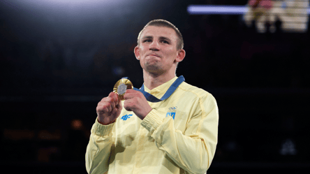 Зеленський відреагував на перемогу Олександра Хижняка на Олімпіаді-2024 - 290x166