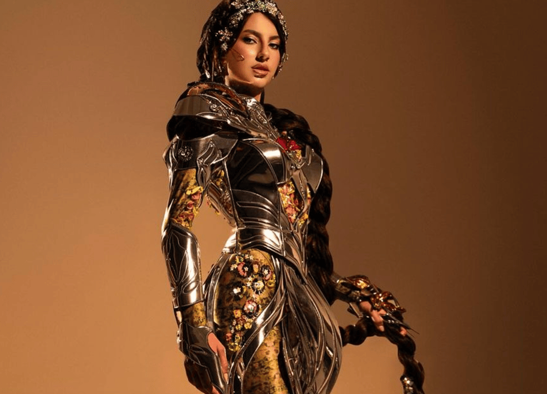 Броня і мак на грудях — костюм Пономаренко для "Міс Всесвіт" - фото 1