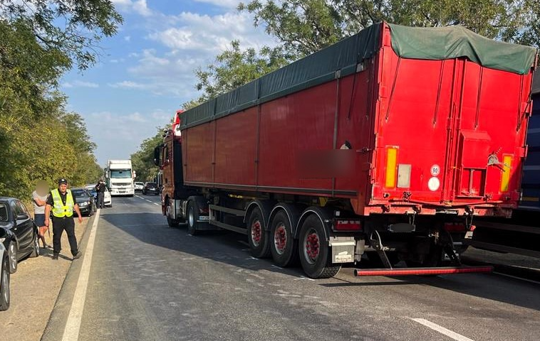 вантажівка