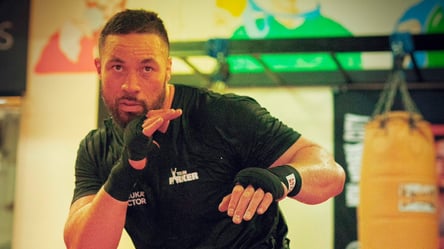 Паркер назвал соперника, который может заменить Усика в бою - 285x160