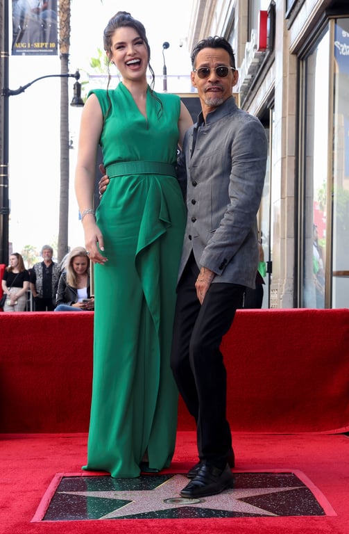 Пристрасні поцілунки та промова Бекхема: ексчоловіку Дженніфер Лопес дали зірку на Алеї слави - фото 4