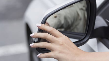 Майже 90% водіїв роблять це неправильно — як відрегулювати дзеркала в авто - 285x160