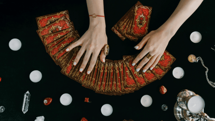 Гороскоп для всіх знаків Зодіаку на 20 серпня 2025 за Таро - 285x160