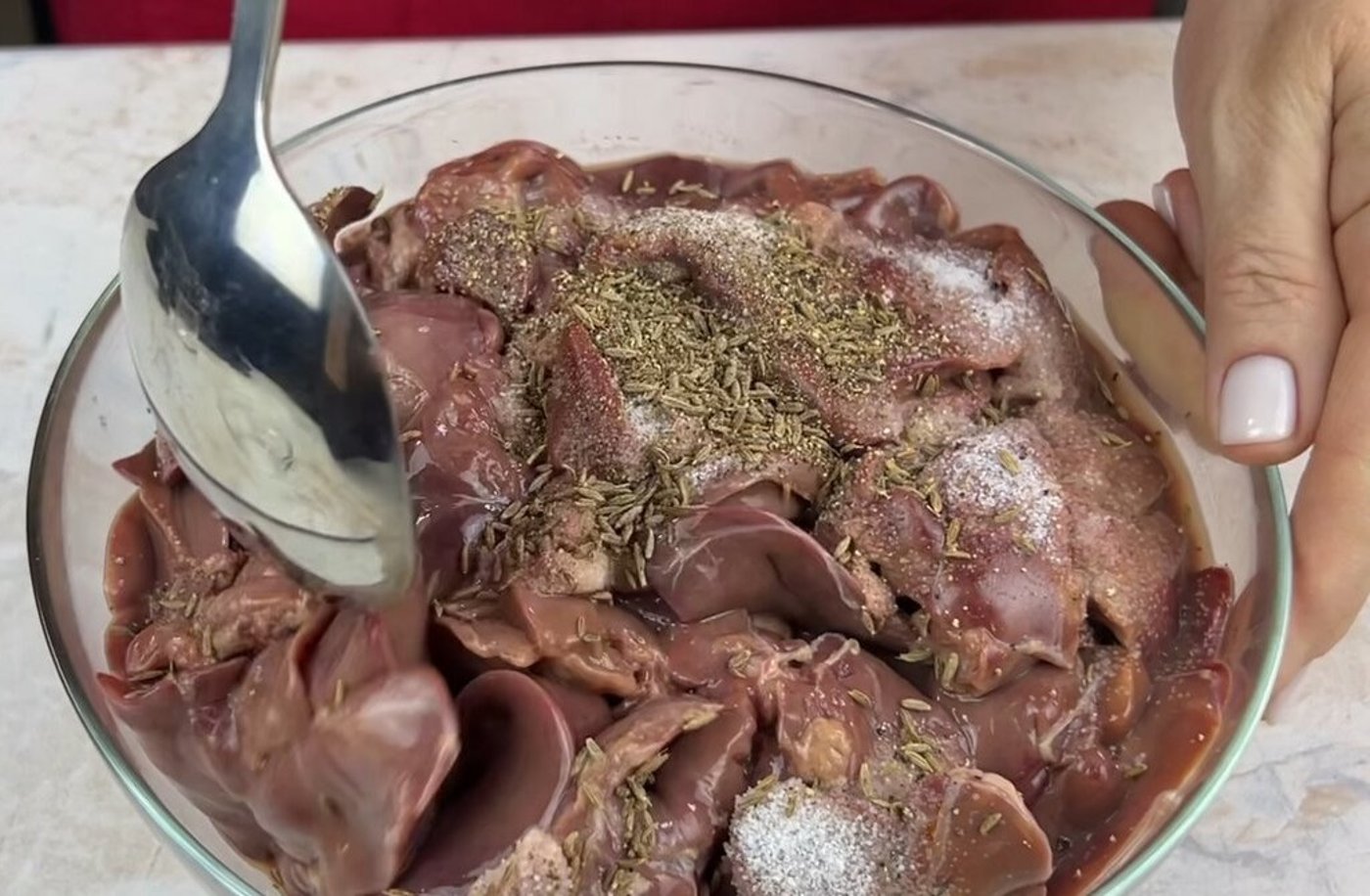 Печінка з яблуками в духовці - рецепт