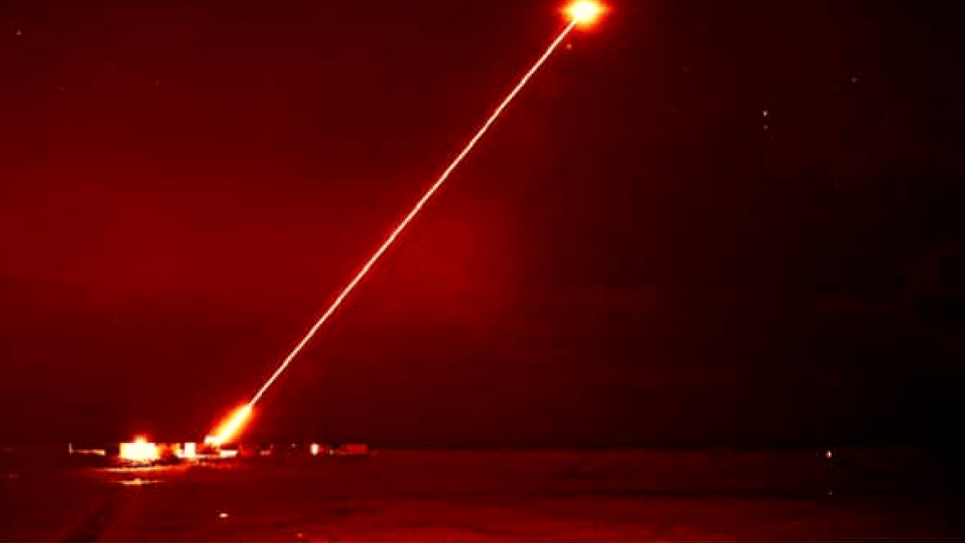 Британия впервые испытала лазерное оружие против воздушных целей