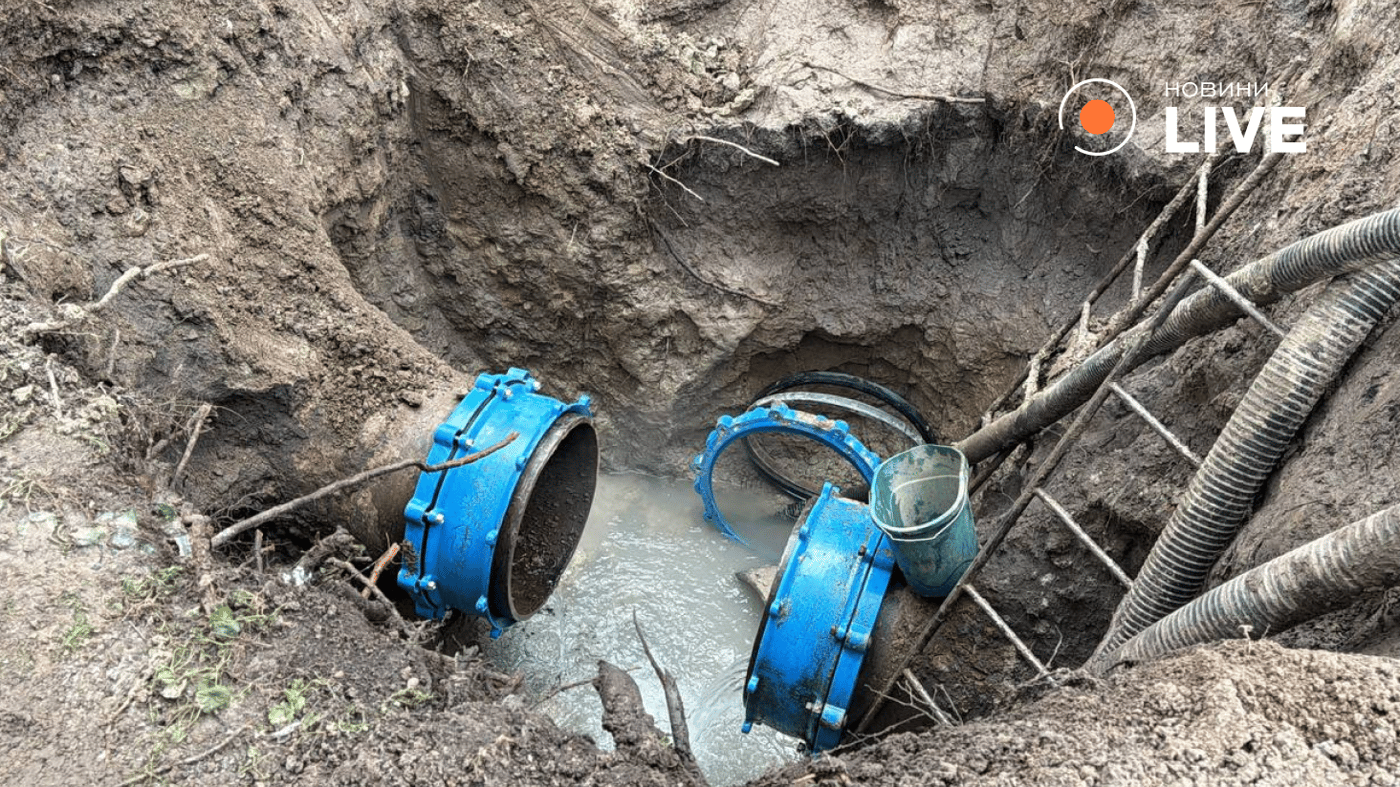 У Львові прорвало трубу