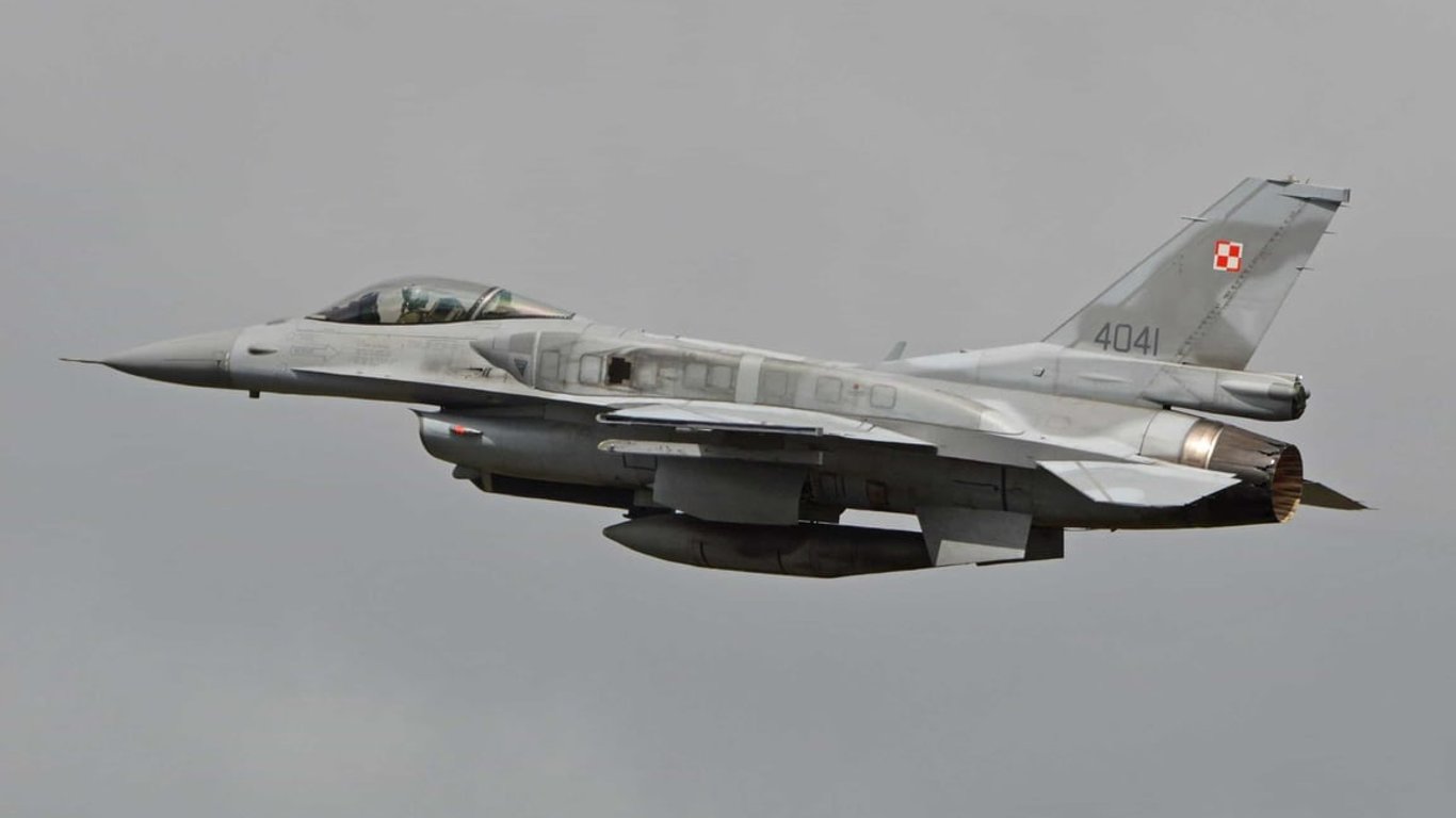 Масована атака РФ на Україну — Польща підіймала в небо F-16