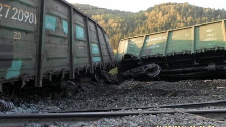 В Росії трапилася серія залізничних катастроф — з чим це пов'язано - 285x160