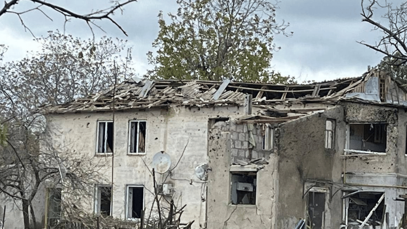 Влучання ракети в житловий будинок в Одесі, 21 квітня