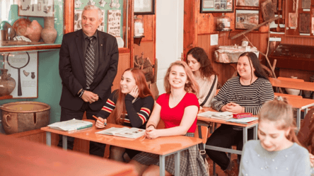 Відстрочка педагогам продовжиться без візиту до ТЦК: треба оновити дані - 285x160