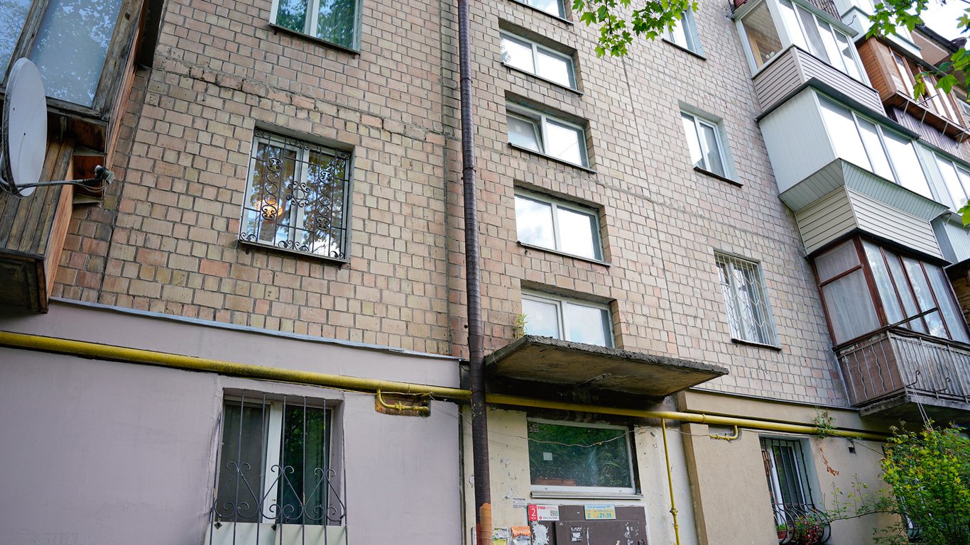 Для чего в хрущевках делали окно между кухней и ванной