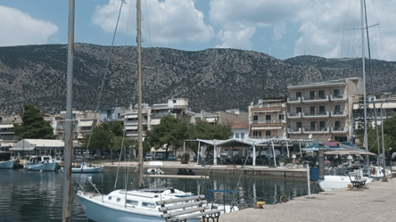 Неймовірні пляжі та скелі — де в Греції заплатять за переїзд - 285x160